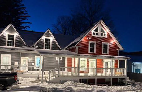 The Treehouse at 11 Gables - Center of Ludlow Village near Shopping and Restaurants - Foto 1