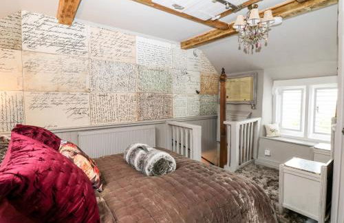 The Mouse House - Photo 17