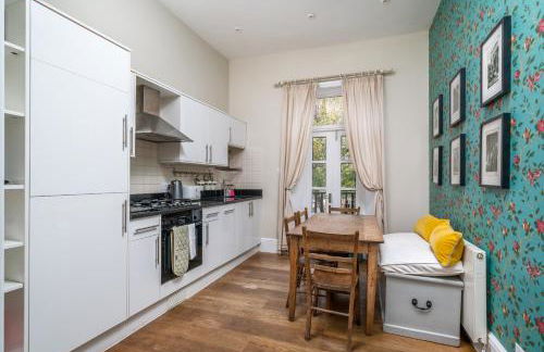 JOIVY Bright Flat for 6, Near Victoria and Warwick sq - Photo 33