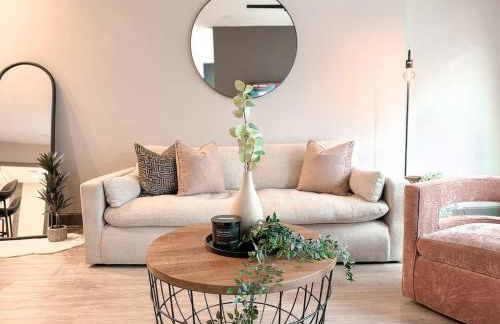 The Nichols Getaway - Fort Worth - SameDay Booking - Photo 14