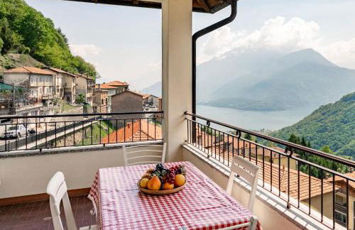 Sciura Elena's Terrace With Lake, Mounts & Valley by Halldis - Foto 1