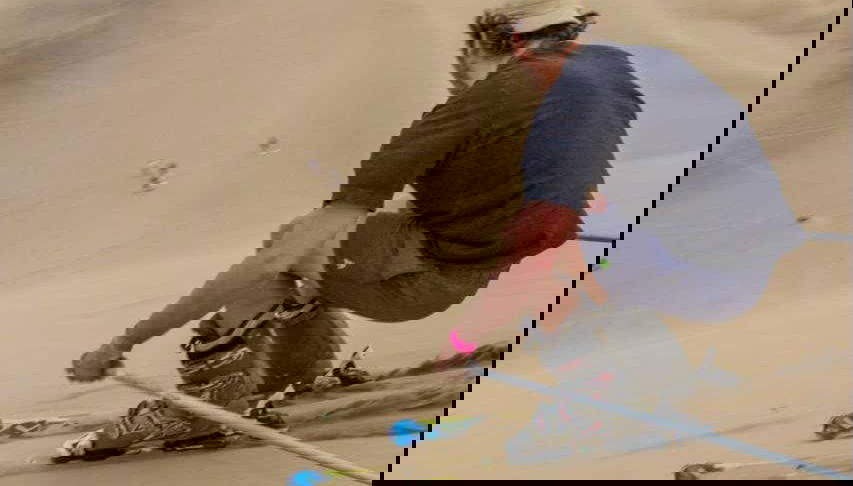 Sand skiing dans le désert d'Ica