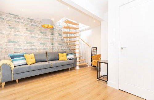 Sleep 10- The Lovely Lymington Lock off. - Foto 1