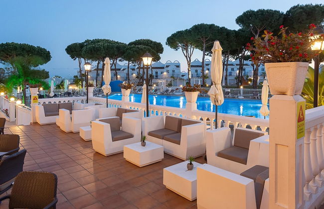 Marbella Resort 2 Pool Whirlpool Sauna - Photo 25