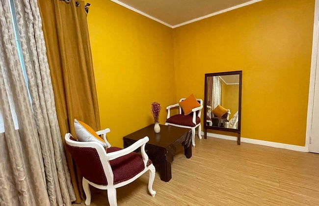 House w 3 Bedrooms And 3 Baths - Free Parking - Photo 11