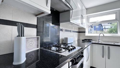 Chic Charming Classic 3bed w Ensuite - Pontypridd - Foto 4