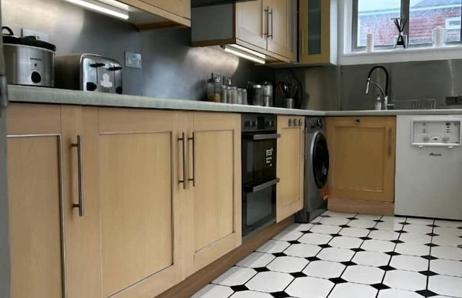 Spacious Apartment in Thornton Road L - Foto 4