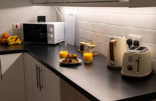 Stylish Gateway-2 bedroom house -5 minutes from the beach - Foto 4