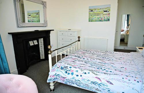 Glan y Mor, Sleeps 20, 8 Bedrooms, 8 Bathrooms, Seafront, Criccieth - Foto 33