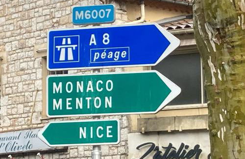 Appartement Eze Village proche Monaco fabuleuse vue mer et vieux village - Foto 39