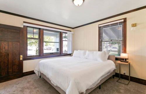 Quaint South Hill Home w Luxury King Bed and Wifi - Foto 2