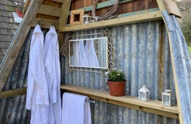 Aframe Tiny Home SILVA with private hot tub - Foto 11