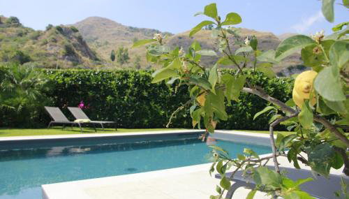 Villa Almond - Foto 1