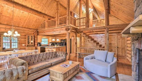 Splendid Family Cabin with Hot Tub and Grill! - Foto 4