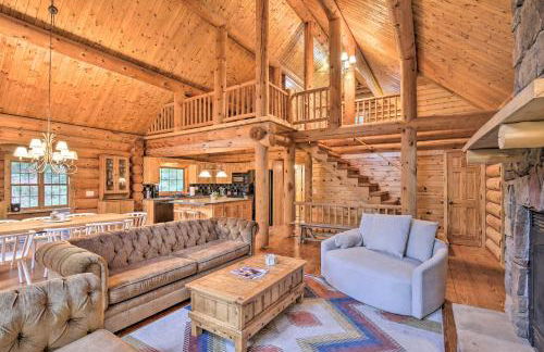 Splendid Family Cabin with Hot Tub and Grill! - Foto 4