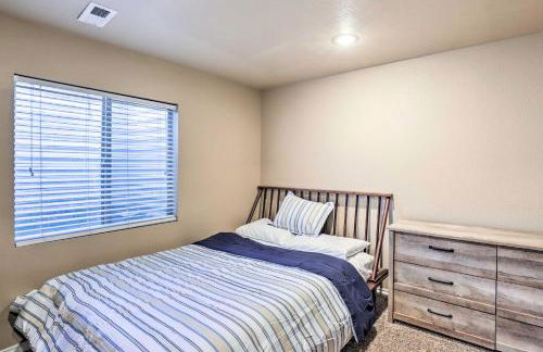 Family-Friendly Home with Theater, 24 Mi to SLC - Foto 26