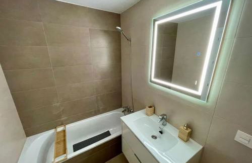 4New, 2 bed 2 bath Apartment Built 2024 with Community Pool and local beach - Photo 30