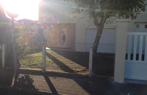 Maison 2 chambres et 2 lits simple Jardin en centre ville - Foto 12