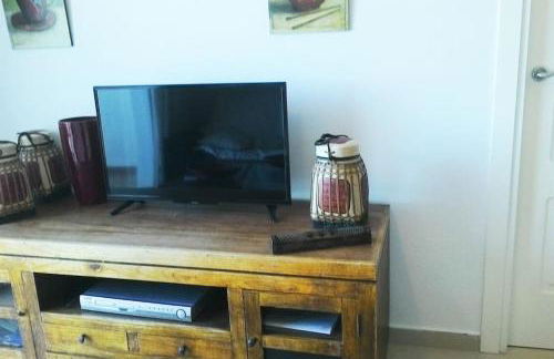 Apartamento en primera línea de playa con piscina y garaje gratuito - Foto 28