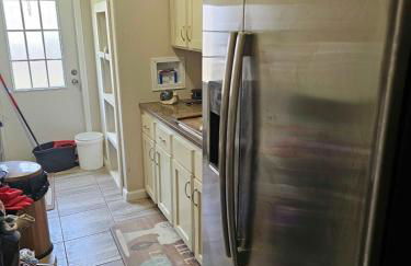 Huge 3k SQ FT Waterfront Home - Photo 19