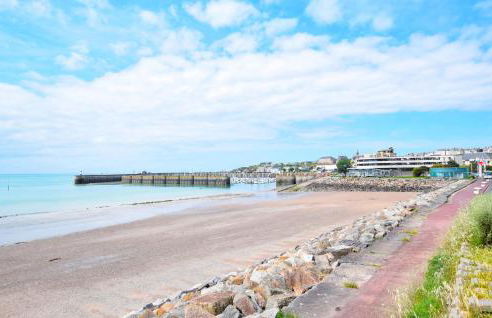 1 Bedroom Cozy Apartment In Carolles - Foto 25