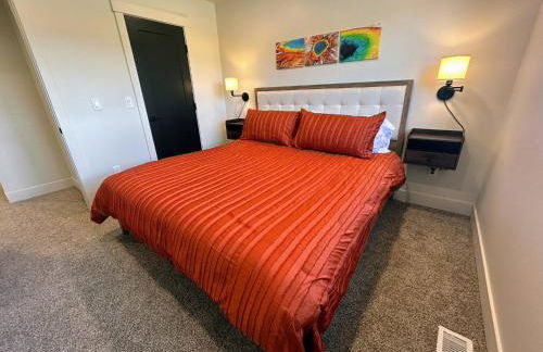 Alpine Escape Luxury Retreat, Hot Tub, Walkable, Mountain Views, 3 King Beds - Foto 31