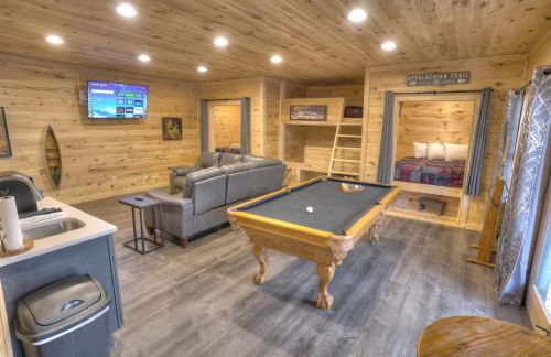 Luxury Cabin Sleeps 8 with creekside fire pit near Helen GA - Foto 24