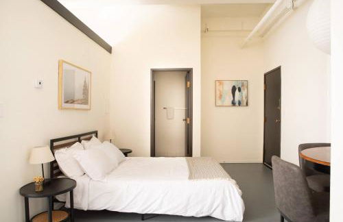 Westown Studio Apt Near Fiserv, Baird, and Theater District - Foto 7