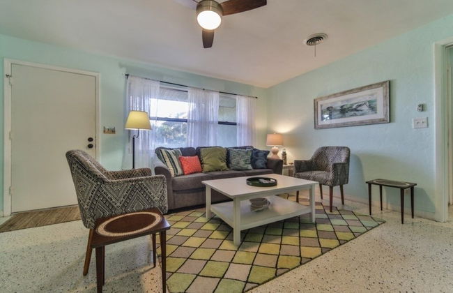 Amazing Pet Friendly 3 Bed House - Heated Pool 3 Bedroom Home by RedAwning - Foto 2