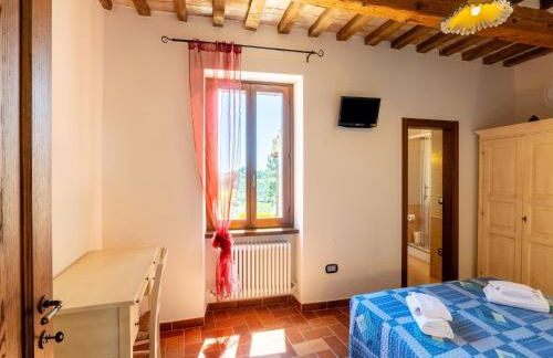 Apartment in a farmhouse with 2 swimming pools - Foto 13