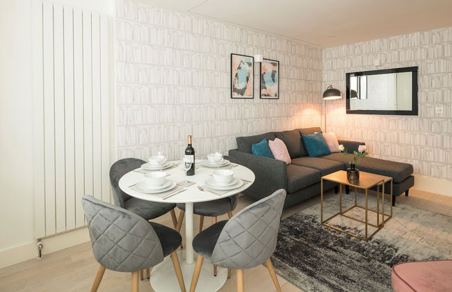 Fitzrovia by Viridian Apartments - Photo 35
