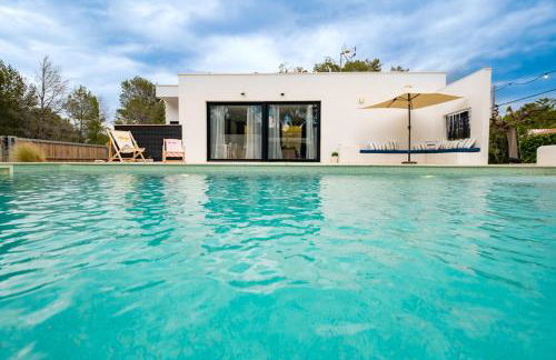 Villa Mediterranean, piscina privada, barbacoa. - Foto 1