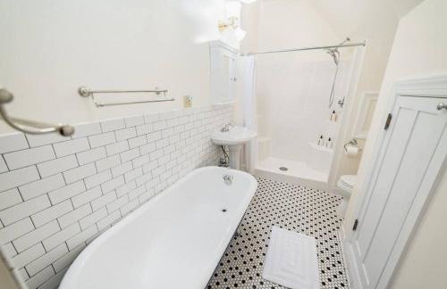 The Long Run - 2 CA King Sized Beds+ - Sleeps 8-10 - Photo 23