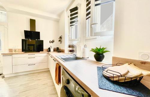 Le Mans - Au Calme - Stationnement Facile - Proche Centre Ville et Gare - Foto 5