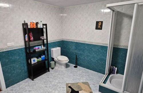 Apartment in big house with private pool & large outdoor space - Photo 8