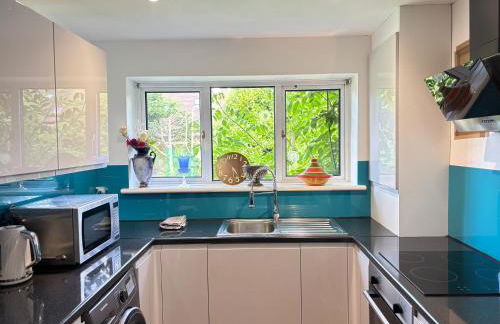 The Luxe 2BR Specious Bungalow - Garden & Parking - Foto 22