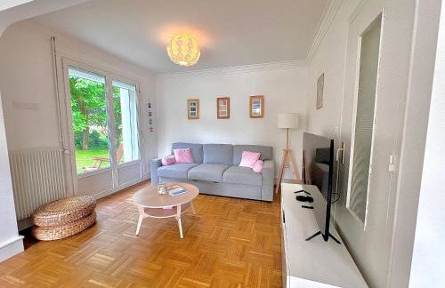 Sublime maison familiale refaite à neuf Quartier très calme verdoyant - Foto 22