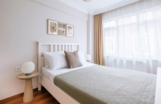 Charming Oasis w Balcony 5 min to Bull Statue - Foto 14