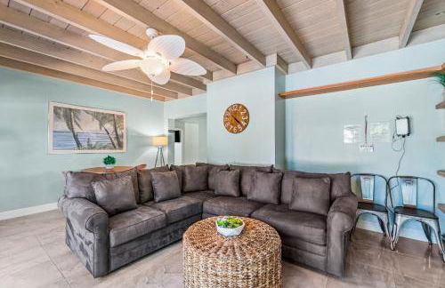 Across from Beach- 3 Master Suites, Heated Pool & Spa, Tanning Ledge, Golden Tee - by Maven Vacation Rentals - Foto 18