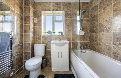 Cosy Oxford Holiday House - 20 min drive to Centre - Foto 25