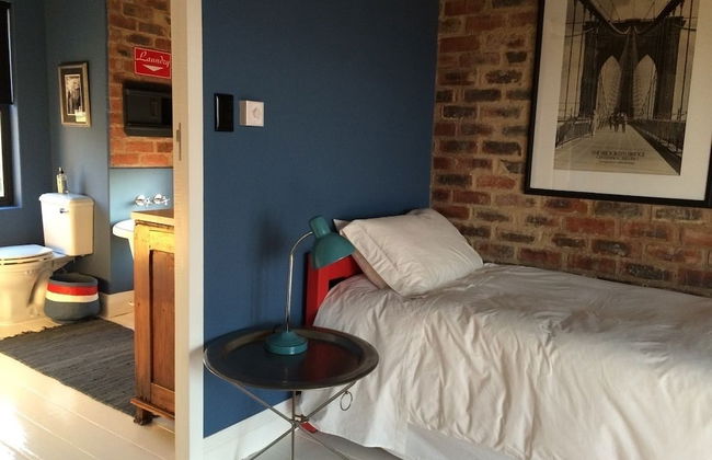 The Warehouse - Foto 2