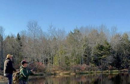 Evergreen Lodge by AvantStay Poconos Lake Cabin Fireplace Large Deck Near Jack Frost Kalahari - Foto 37
