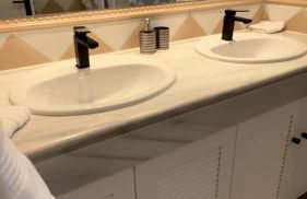 Fantástico Ático Dúplex en Marbella, con vistas al mar y a 300 metros de la playa - Photo 13