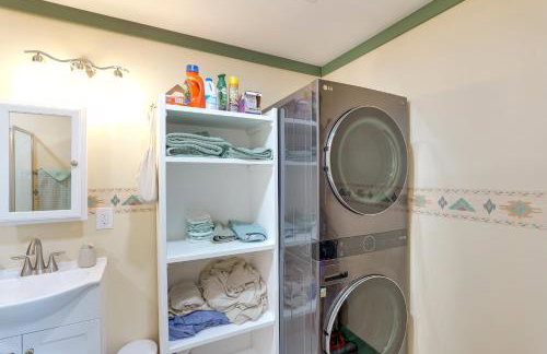 Near ATV Trails Carlsbad Apt with Shared Fire Pit - Foto 14