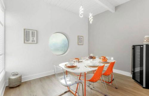 Oakland Oasis 4BDHeated PoolSpa5min to beach - Photo 6