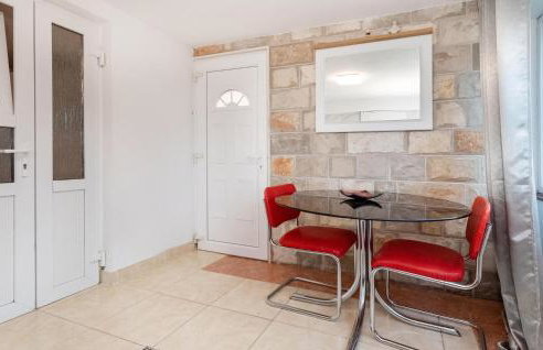 2 Bedroom Stunning Home In Desne - Foto 36