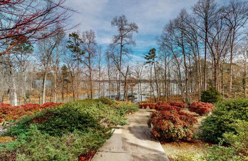 Boat Dock Lake-View Retreat 5 Mi to Dtwn Clemson - Foto 2