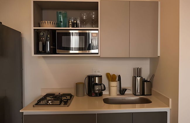 Apartasuites Cerritos Mall - Photo 12