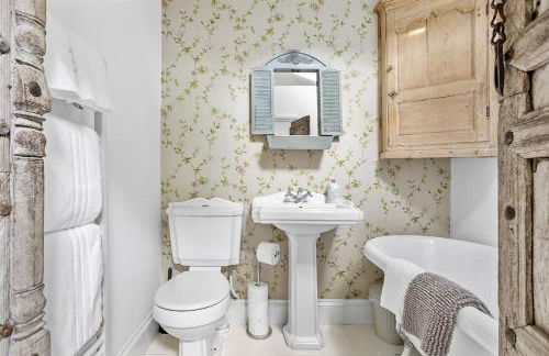 Enchanting Lodge, Cosy Hidden Gem with Woodburner - Foto 7