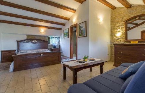 Beautiful Home In Buje With Wifi - Foto 6